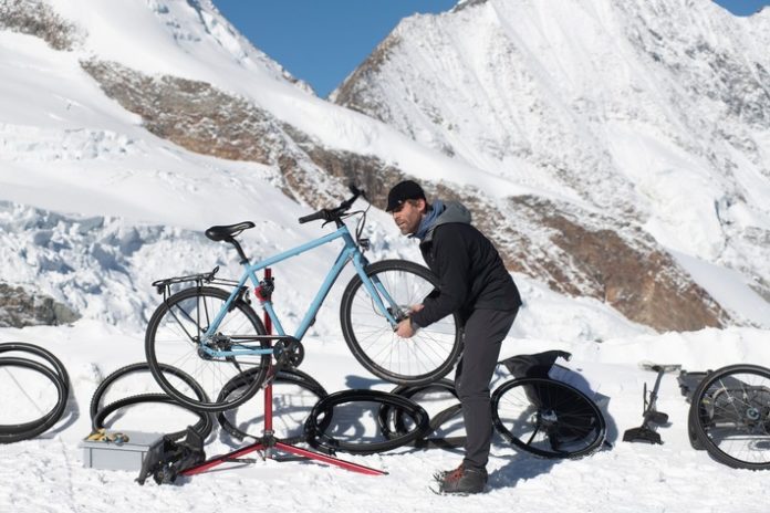 image 1 400 696x464 - Winterreifen für Fahrräder im Test Mehr Grip auf Schnee und Eis Spikes nur im Extremfall ratsam
